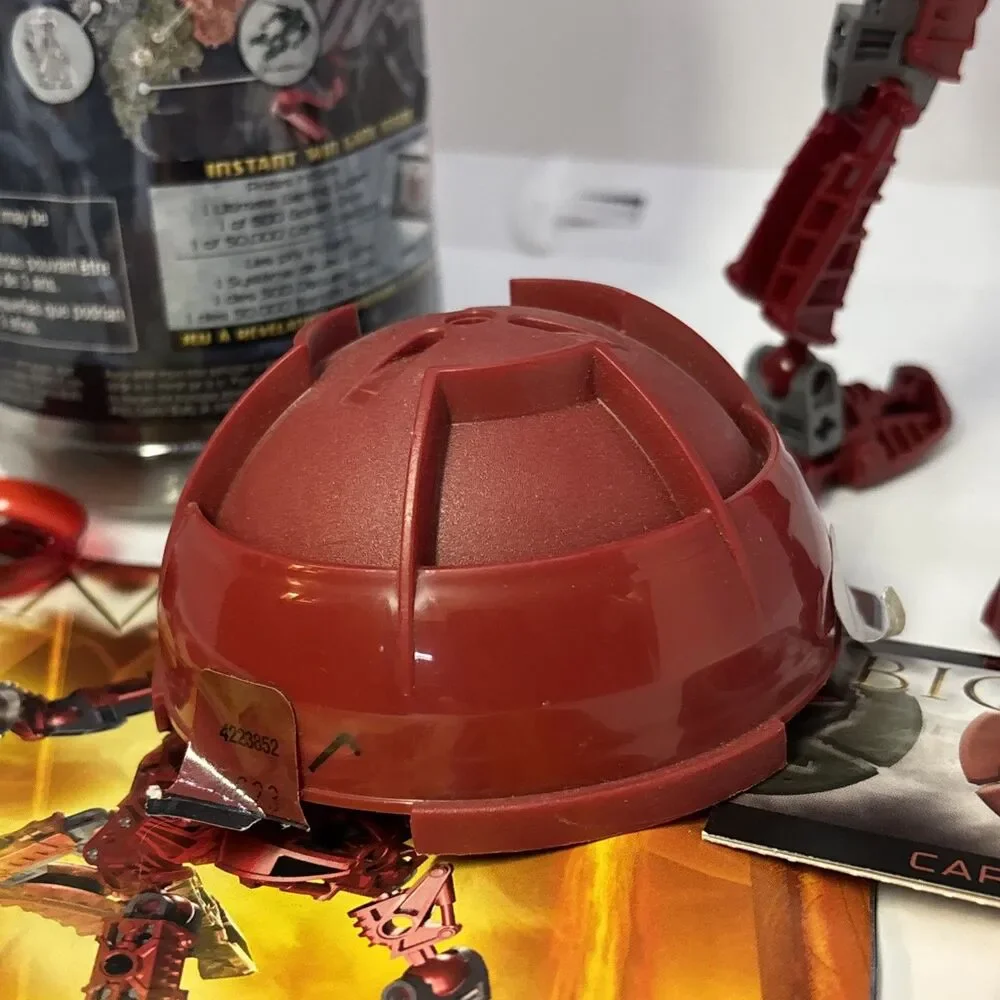 Lego Bionicle - 8601 - Toa Metru Nui - Toa Vakama - Complete Retired Fire Figure
